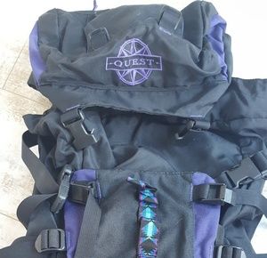 Quest backpack⛺